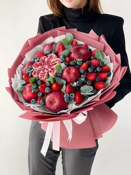 Fruit bouquet "Symphony of Love"