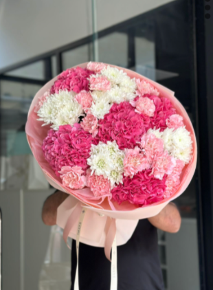 Flower bouquet "IBTISAM" with hydrangea, carnation and chrysanthemum