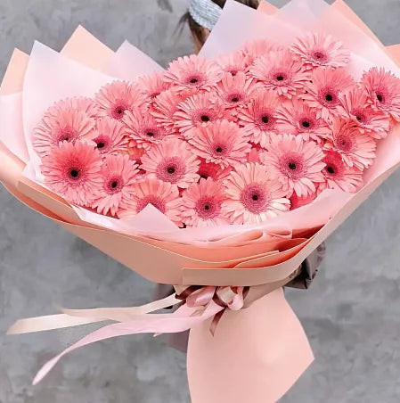 Flower bouquet with 35 gerberas