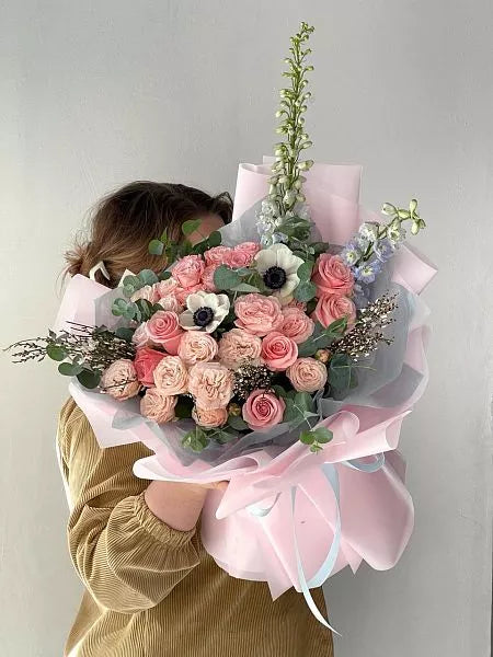 Flower bouquet "Nakamura" with rose, delphinium and anemone