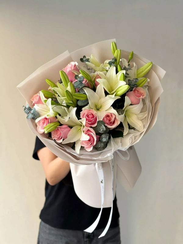 Flower bouquet "Blush Elegance" with lily and rose