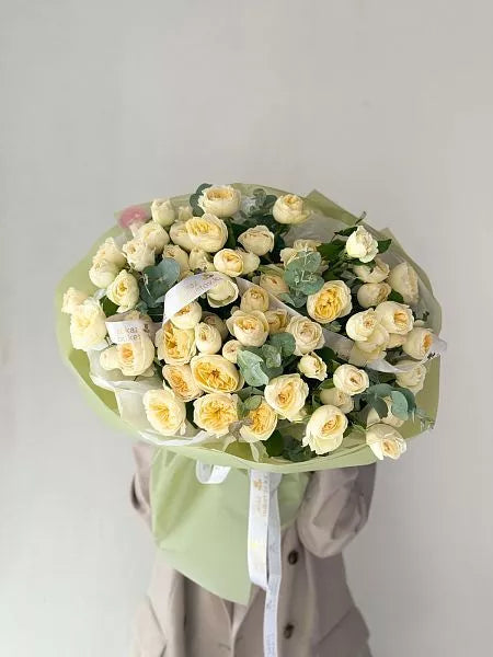 Flower bouquet with 15 peony spray rose