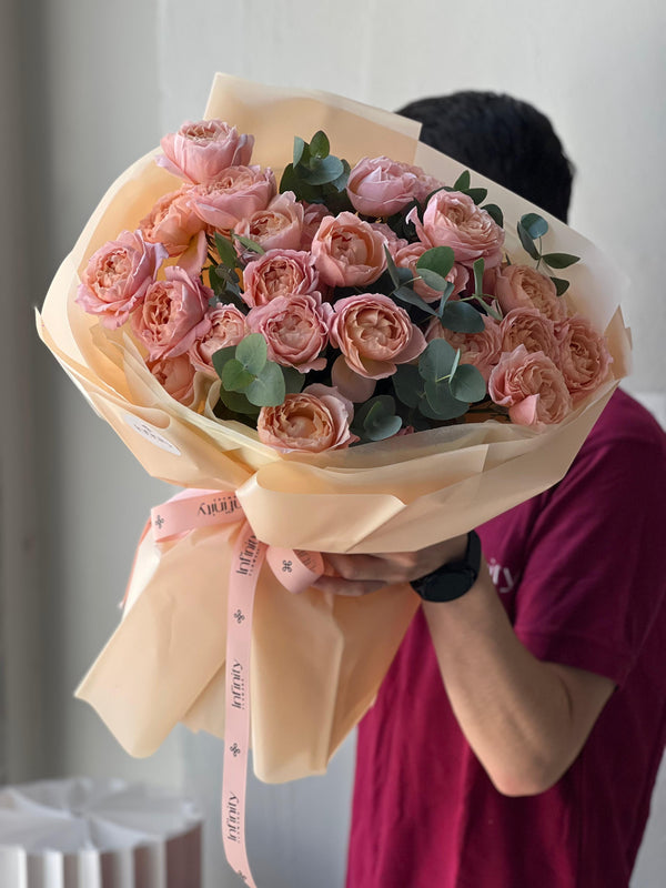 Flower bouquet with 7 peony spray roses Julietta