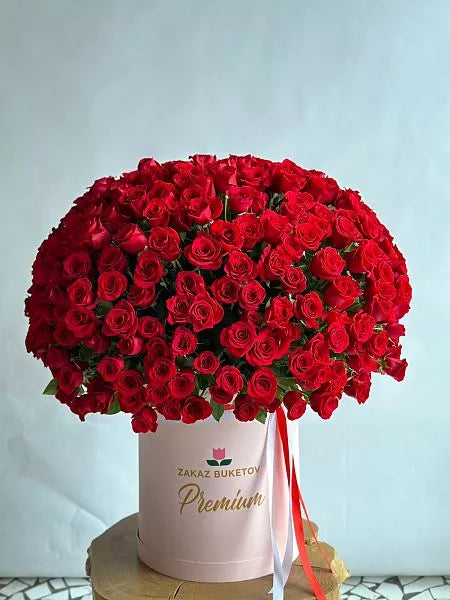 Flower VIP box "Fiery greetings" with red rose