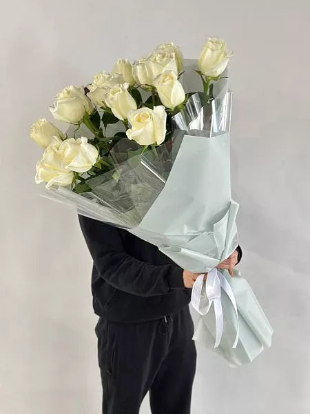 Flower bouquet with 15 long white roses