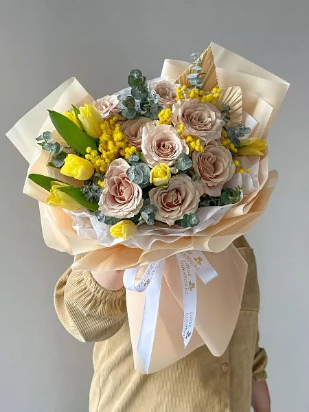 Flower bouquet "Romina" with rose, mimosa and tulip