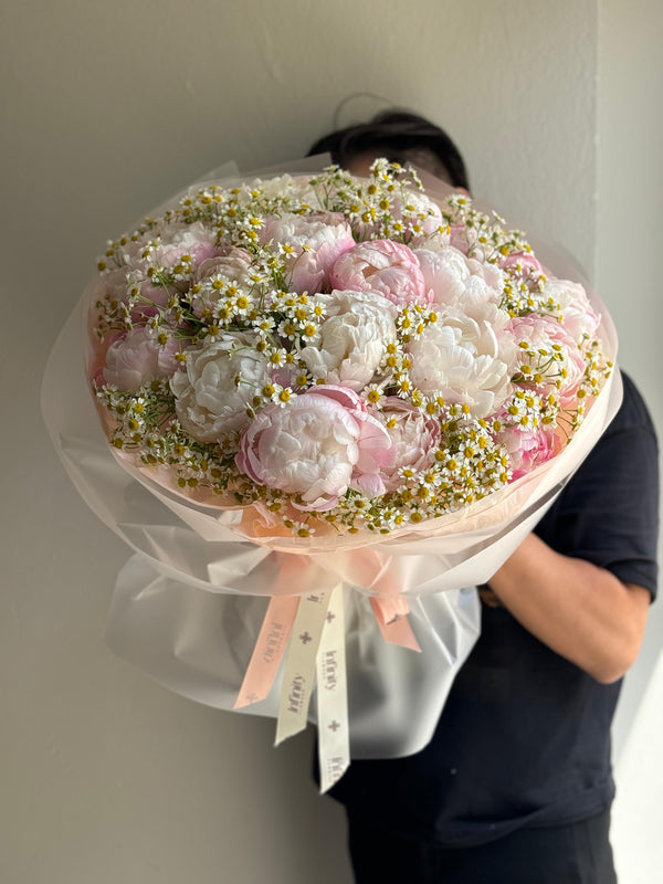 Flower bouquet ''AISHA'' with peony and chamomile