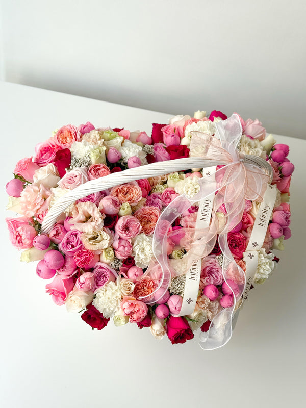 Flower basket "Big love M" with peony rose, rose and lisianthus