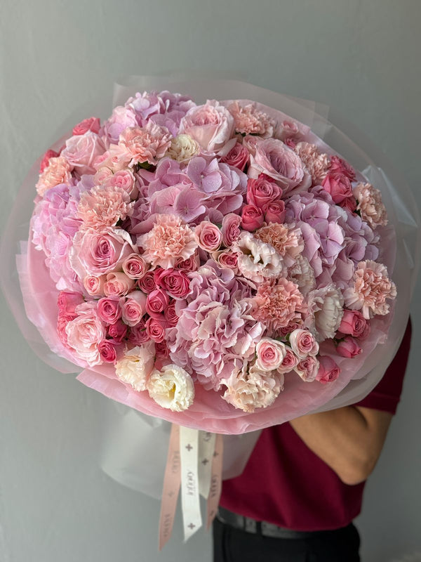 Flower bouquet "Cotton Candy Bloom" with hydrangea, spray rose and peony rose