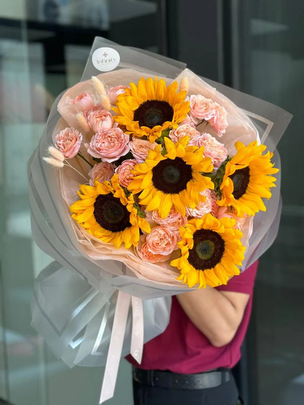 Flower bouquet "Eternal sunrise" with helianthus and peony rose