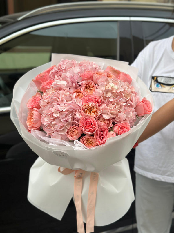 Flower bouquet "Love Story S" with hydrangea, peony rose and rose