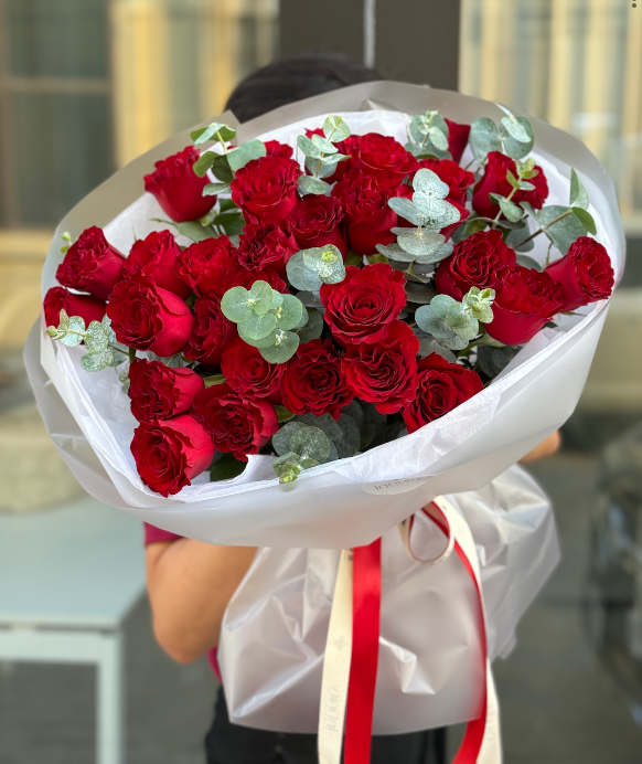 Flower bouquet "RED PASSION" with rose and eucalyptus