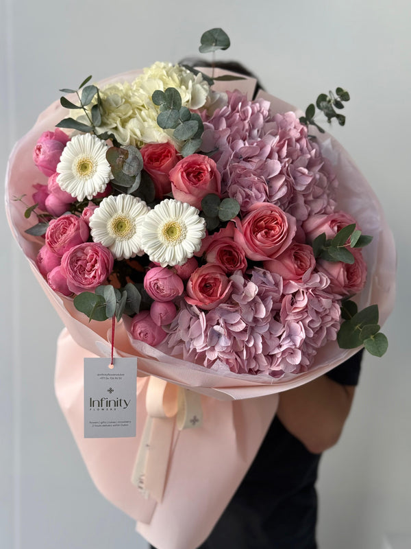 Flower bouquet "Splendor" with hydrangea, peony rose and gerbera