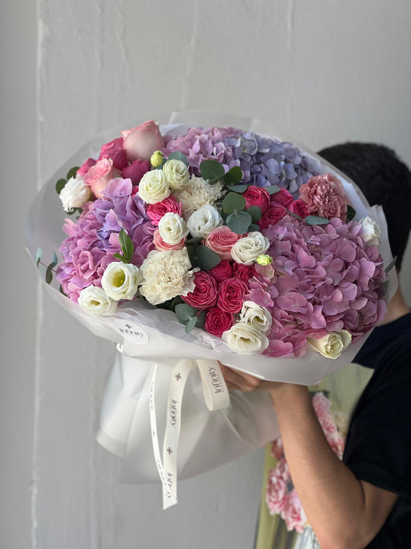 Flower bouquet "Hera" with hydrangea, carnation and peony rose