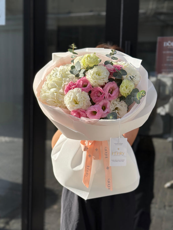 Flower bouquet "Charm" with hydrangea, lisianthus and eucalyptus