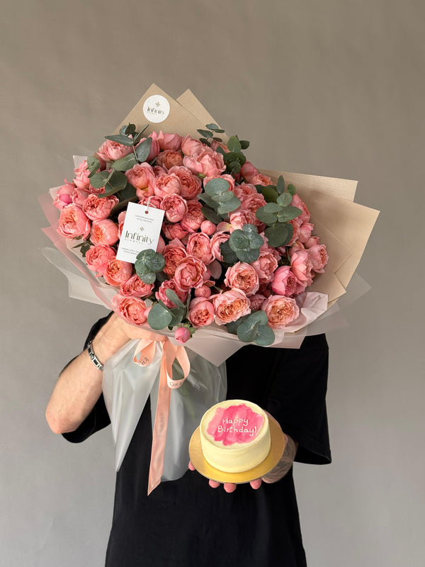 Set "Julietta 2.0" with flower bouquet and cake