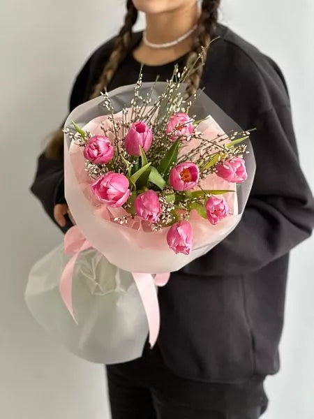 Flower bouquet "Anja" with tulip and genista