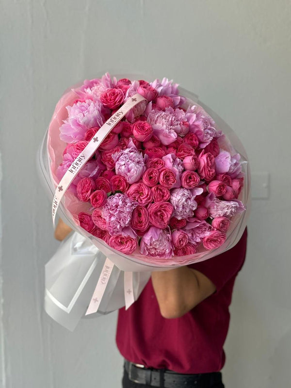 Flower bouquet "DALIDA" with peony and peony rose