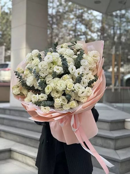 Flower bouquet with 43 lisianthus and eucalyptus