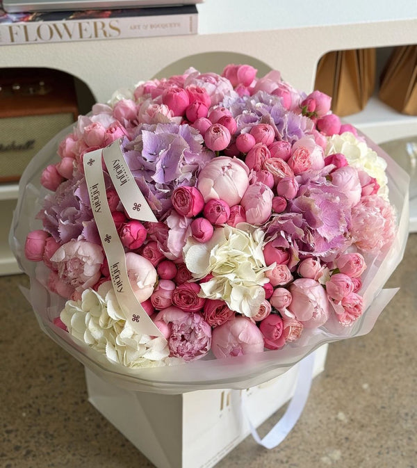 Flower bouquet "Lolipop" with peony rose, hydrangea and peony