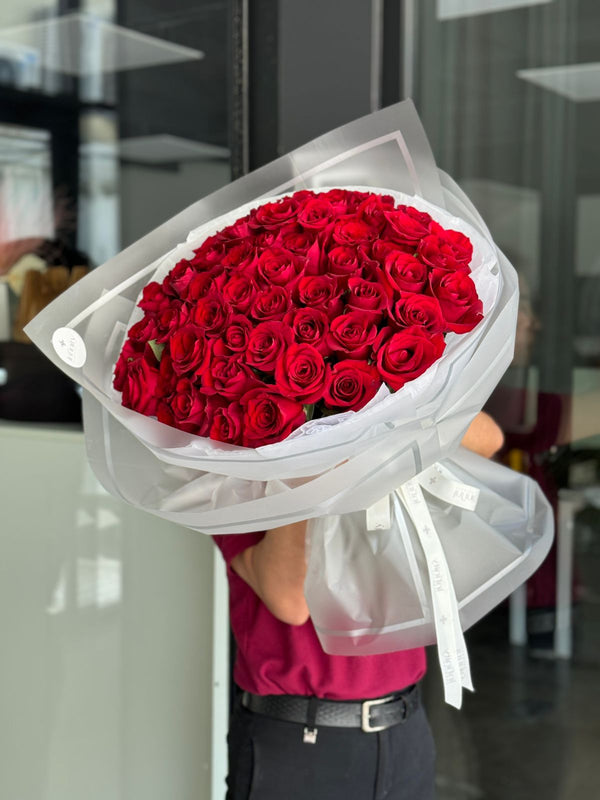 Flower bouquet with 50 long rose